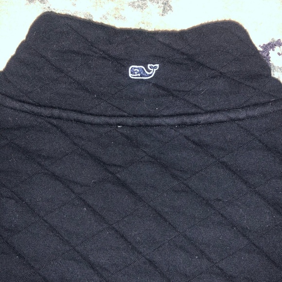 Vineyard Vines Black Quilted Pullover - Picture 2 of 3